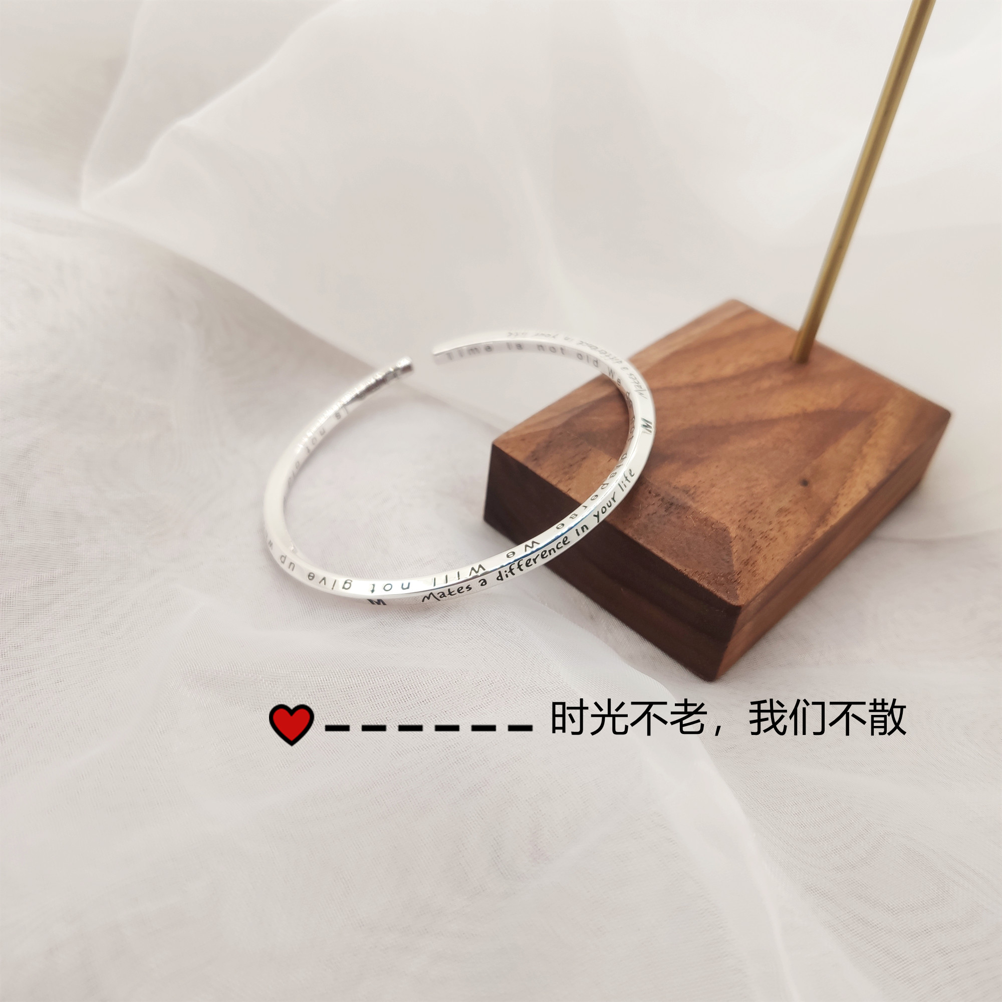 足银999扭纹英文手镯简约气质开口手环女轻奢ins小众设计百搭女饰