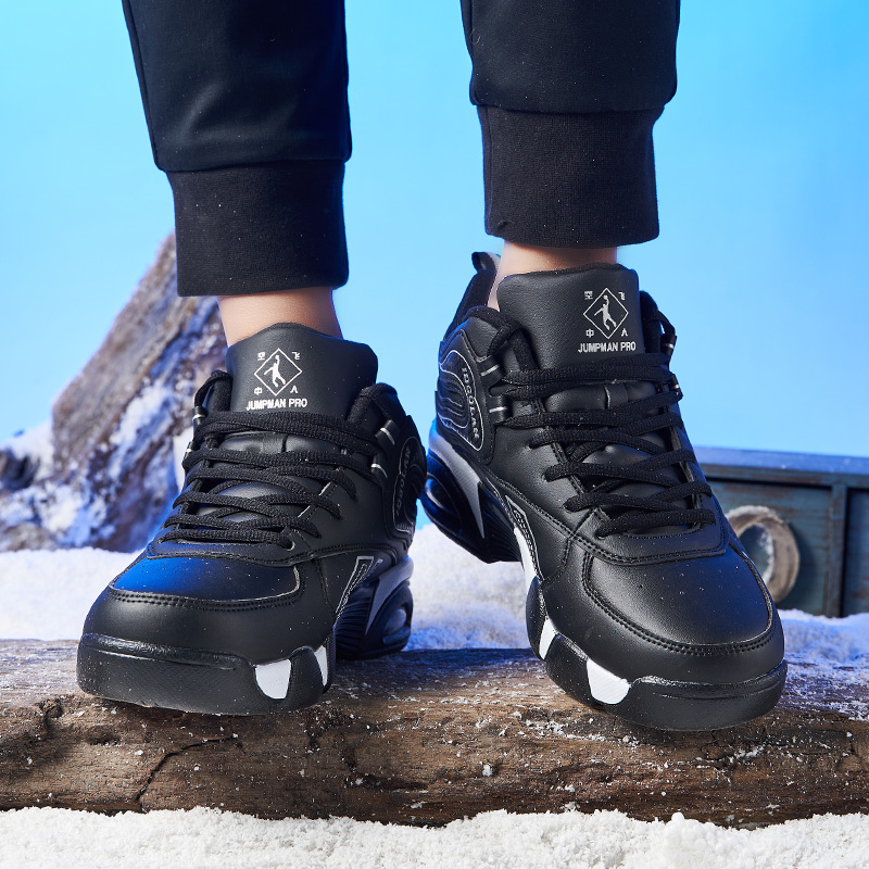 乔丹格兰冬季运动男鞋50特大码46白色加绒二棉48休闲49皮面跑步鞋