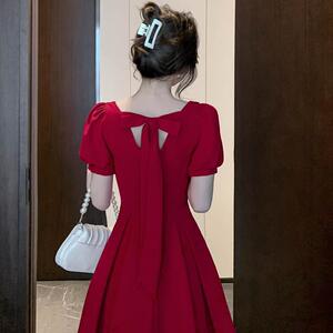 实拍2024年夏季小个子结婚回门订婚连衣裙红色礼服裙女感裙子专柜