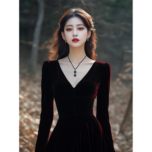 年会晚礼服裙高端轻奢小众小个子酒红气质艺考独唱演出服冬季大气