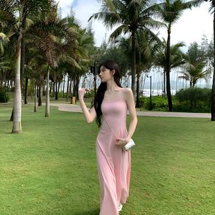 6665 长连衣裙Y26 2026春夏新款 今年流行卡戴珊细吊带连衣海边修身
