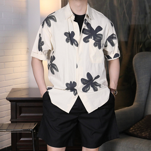 2024夏季杏色底典雅水墨花朵休闲短袖衬衫男短袖宽松轻薄凉感
