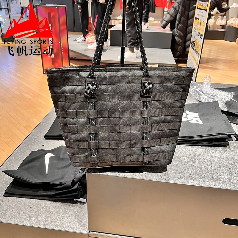 Nike/耐克大容量运动旅游单肩包