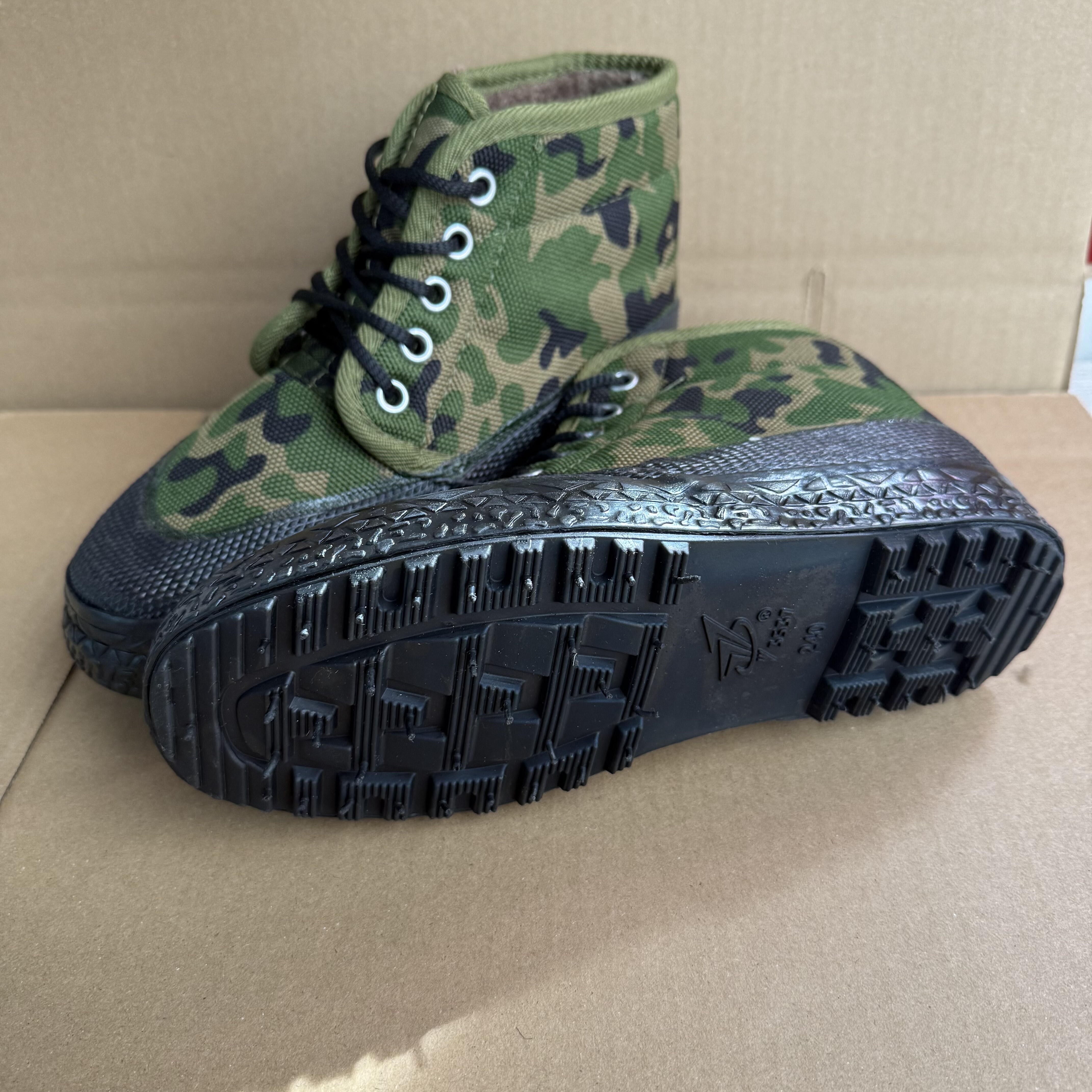 3537解放鞋迷彩男女正品高帮棉鞋加绒防寒工地防滑耐磨劳保鞋胶鞋