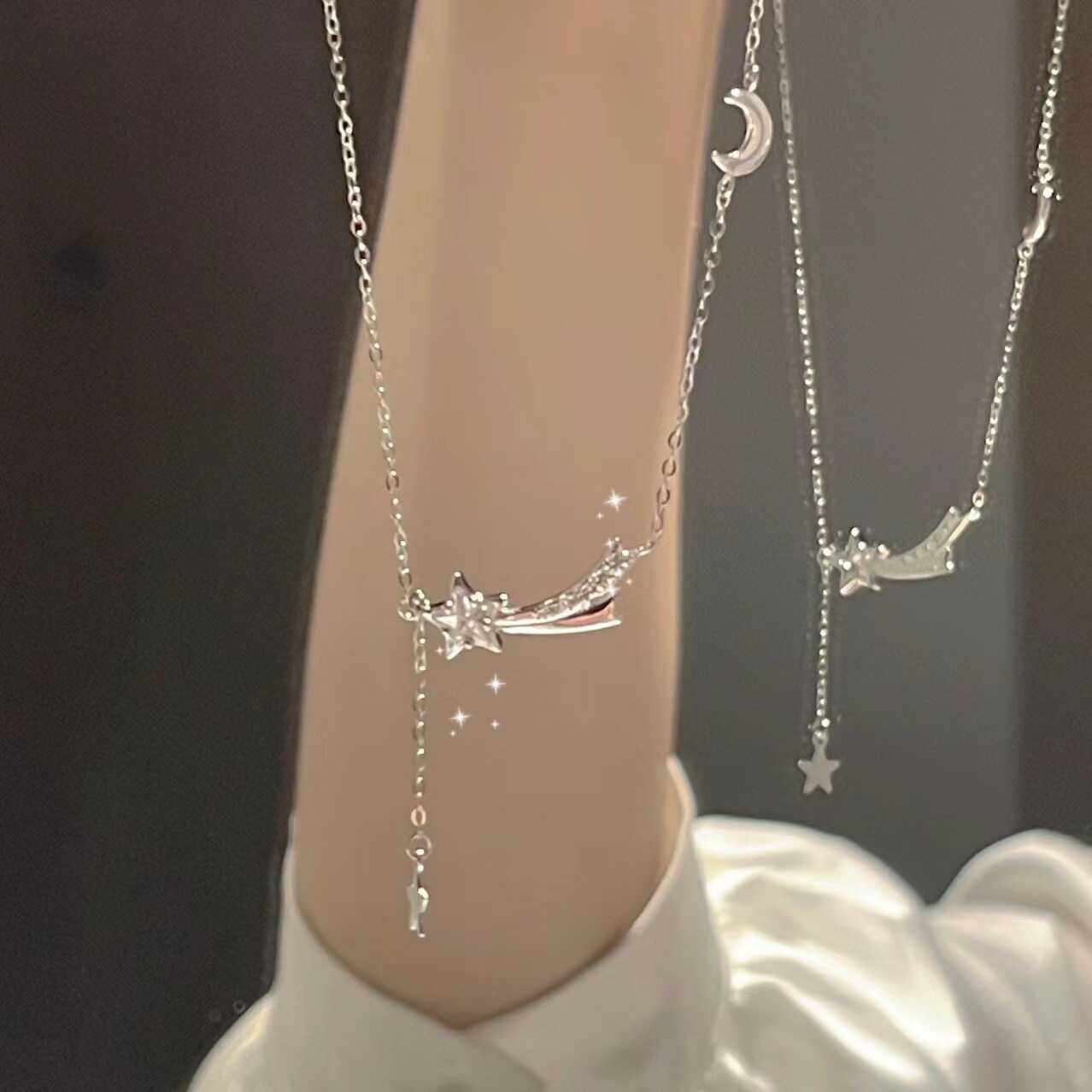 流苏月亮流星雨项链女士精致百搭高级感时尚ins风小众设计锁骨链