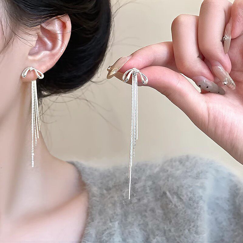 银色蝴蝶结长款流苏耳钉女大圆脸显瘦耳环高级感小众独特气质耳饰