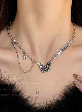 黑色锆石蝴蝶项链女秋冬甜酷卫衣链气质小众毛衣链轻奢锁骨链配饰