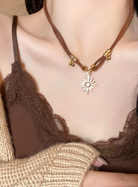 美拉德太阳星星锆石项链女秋冬轻奢复古卫衣链甜酷风圣诞毛衣链潮