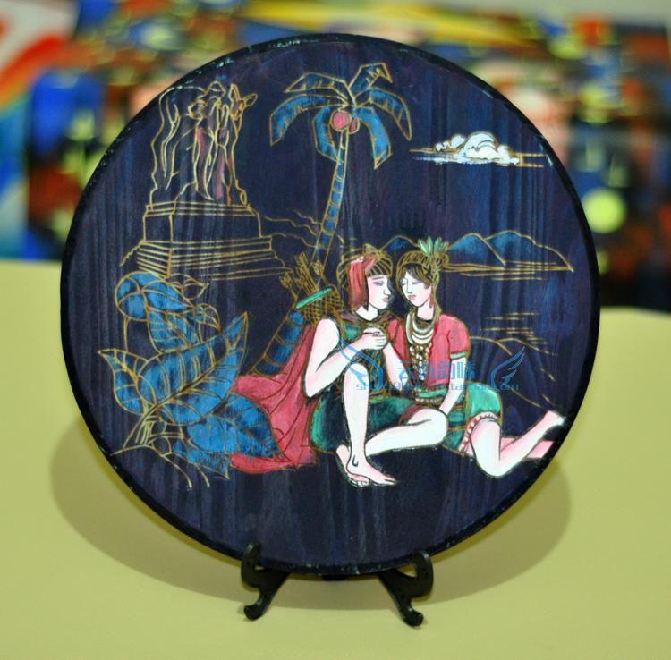 云南东巴木雕工艺品摆件 丽江特色复古人物木刻画 客厅酒吧装饰画图片