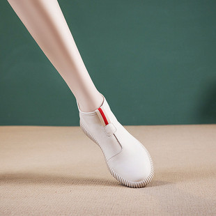 港风ulzzang街拍小白鞋2025秋冬新款女靴子短靴平底真皮高帮鞋女