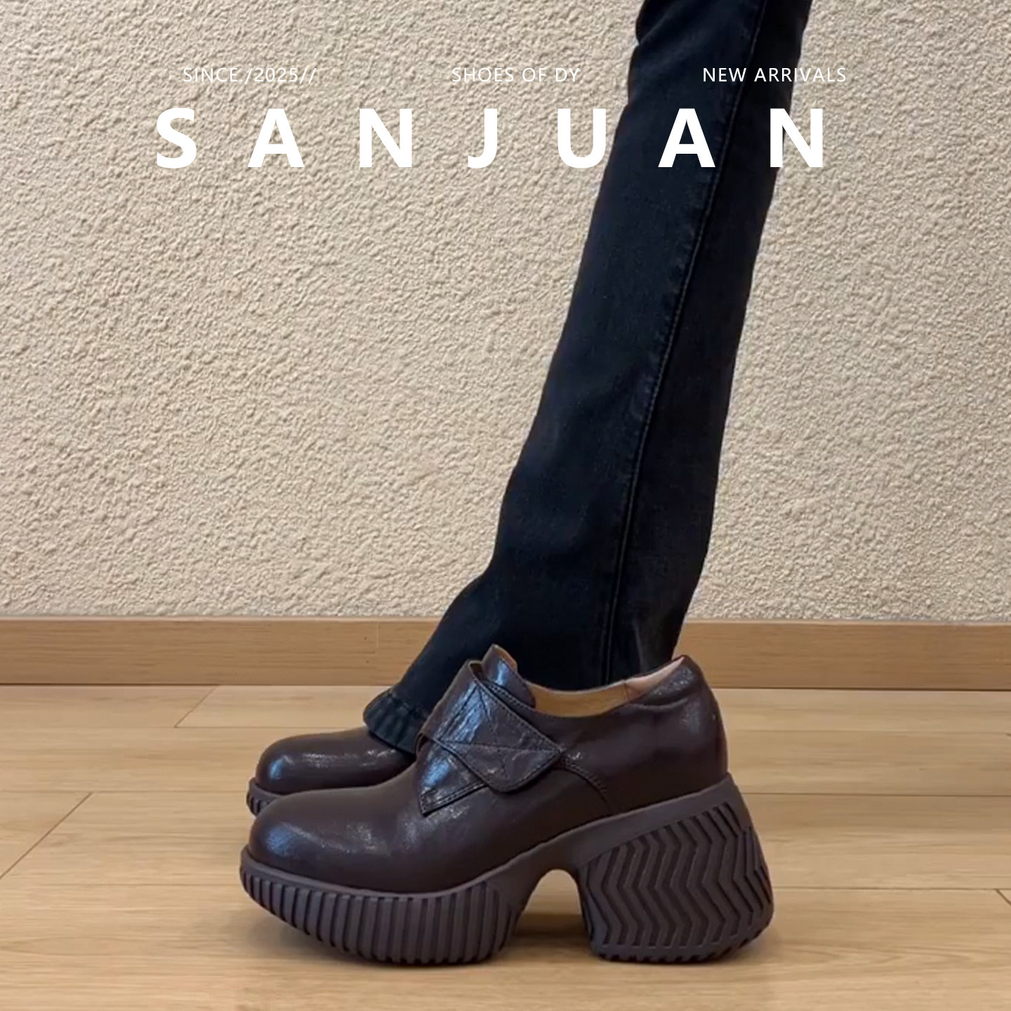 黑色/棕色不累脚运动感小皮鞋