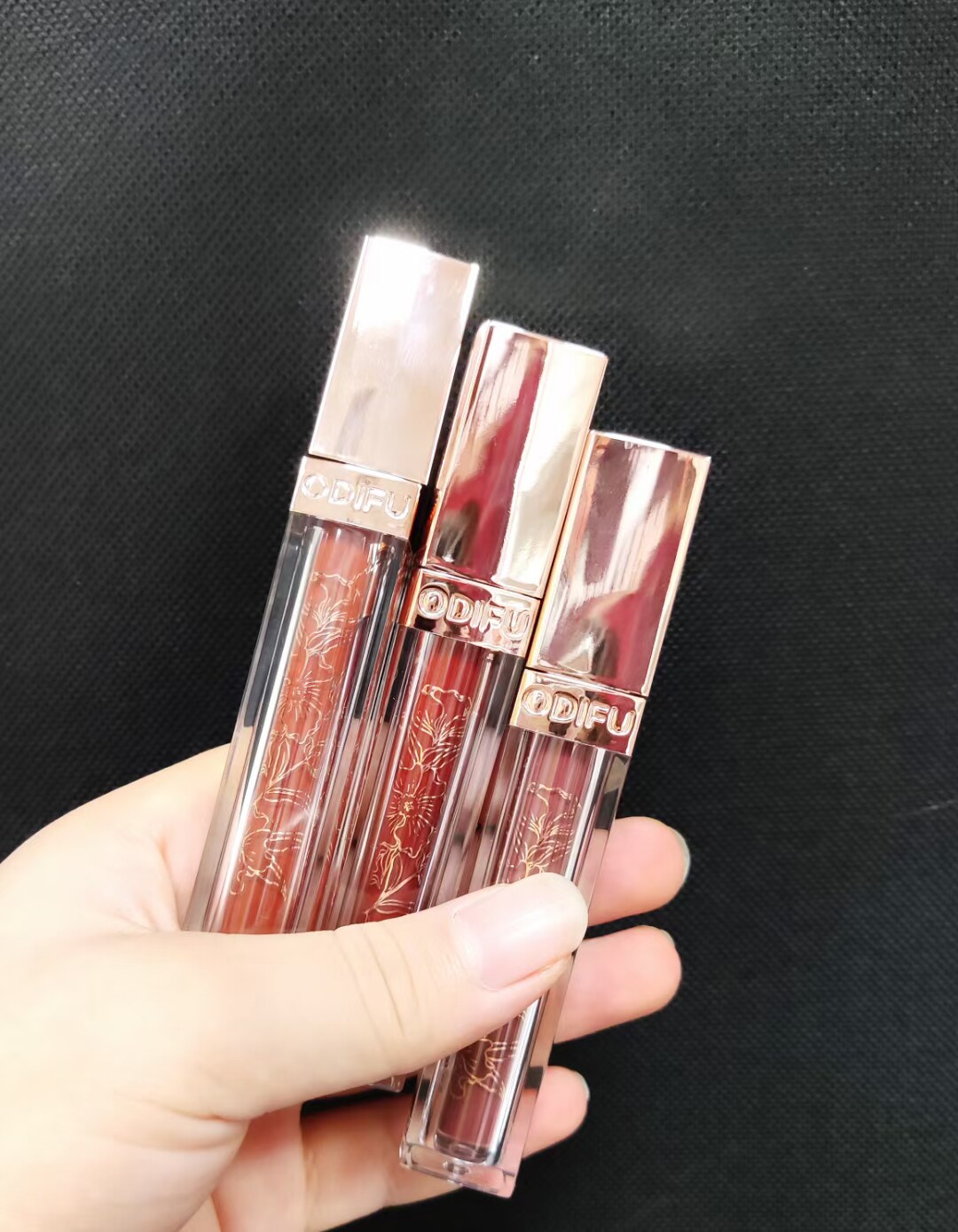 奥迪芙轻颜情雾面柔色唇釉不沾杯丝绒哑光持久唇泥唇彩口红