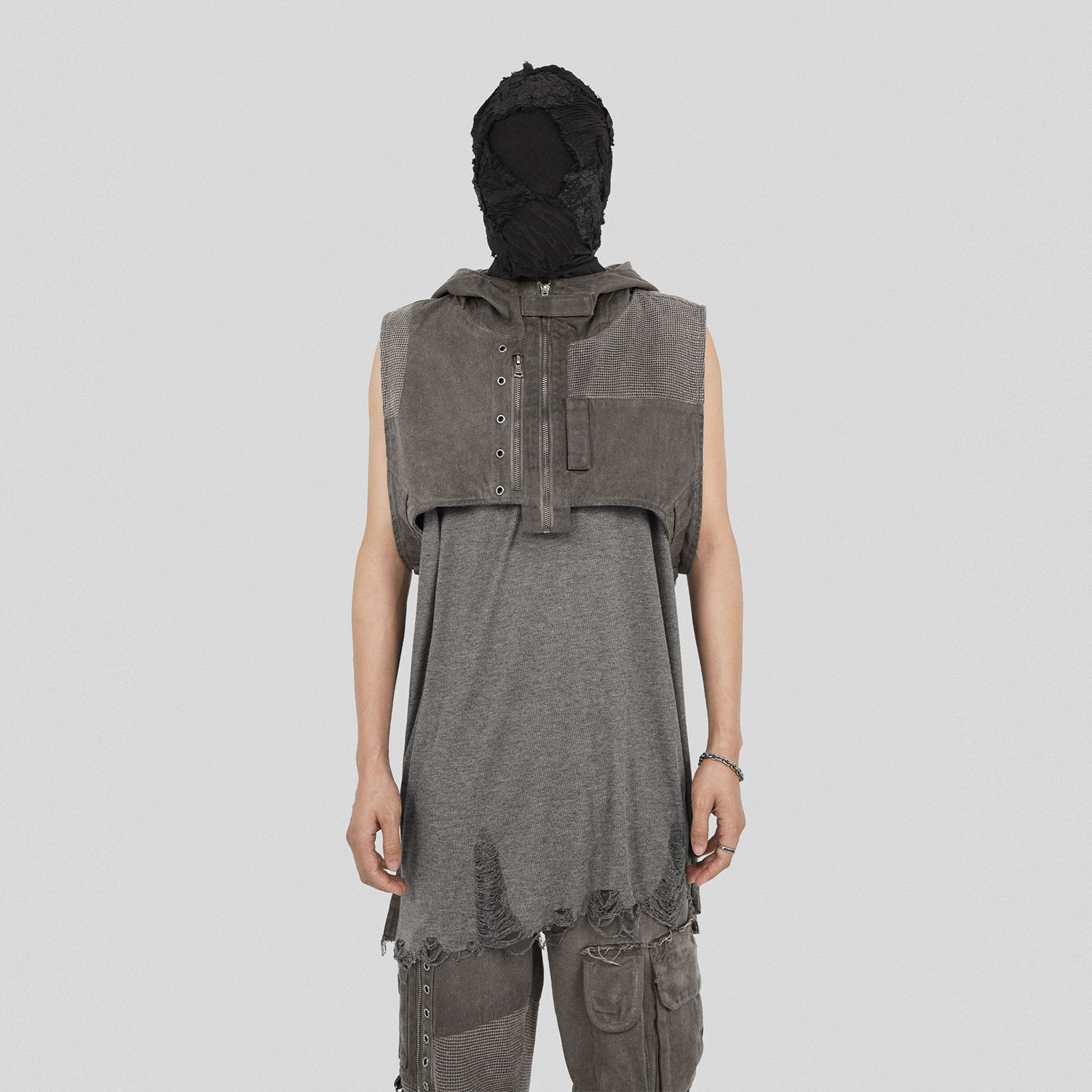 underwater aw23 废土脏洗拾荒者重磅绑带网格拼接短款连帽马甲