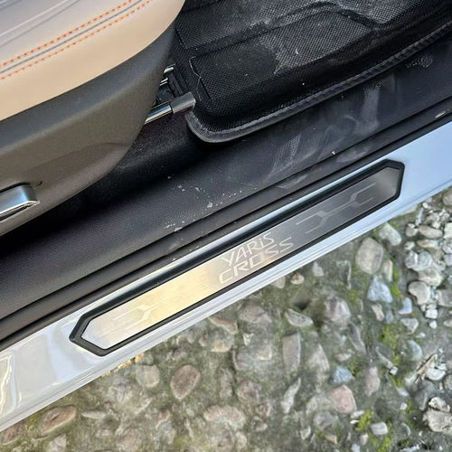 适用于跨境雅力士YARIS CROSS迎宾踏板改装ABS塑料款门槛条装饰条