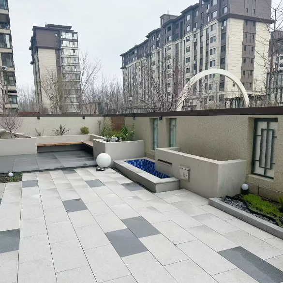 地铺石18cm防滑石英砖