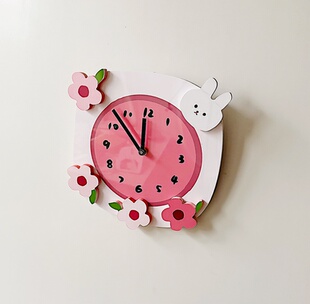 可爱小兔子静音挂钟粉色少女心装饰女儿童房简约时钟卡通挂墙钟表