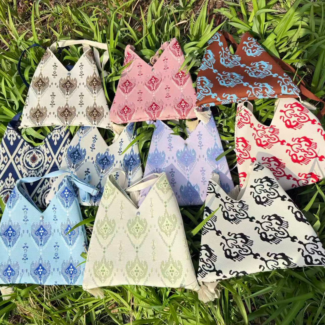 流苏针织手提包女新疆德莱斯福袋抽绳包礼品袋斜挎单肩包包批发