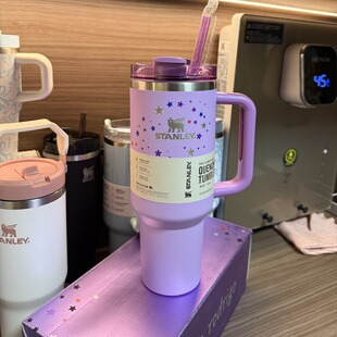 Olivia Rodrigo × Stanley 联名款40oz吸管保温杯送礼首选