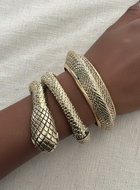 欧美几何纹路夸张蛇皮纹开口手镯