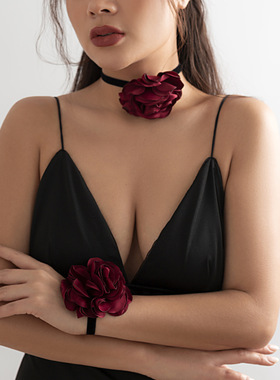 欧美跨境饰品 手工玫瑰花朵时尚个性项链 夸张植绒布法式项圈颈链