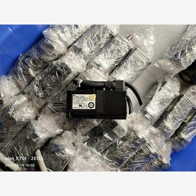 安川YASKAWA 五系100w  SGMJV-01AAA6