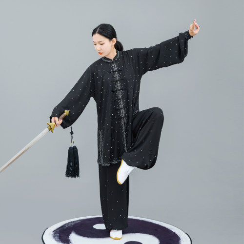 马蕾太极闪耀2020新款春蕾太极服