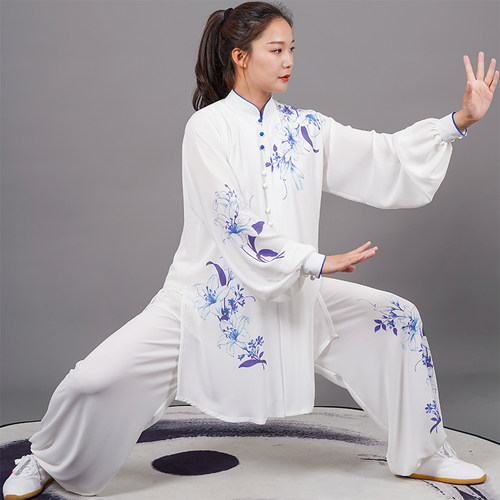 马蕾太极团队彩绘清风百合太极服