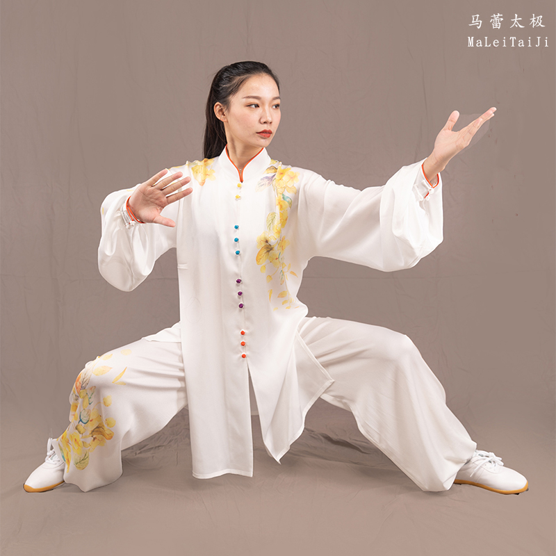 马蕾太极太极服比赛彩绘花香