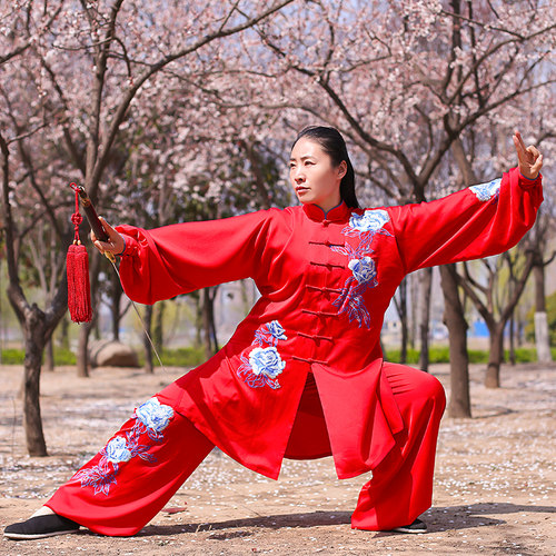 春蕾男女表比赛蓝牡丹太极服