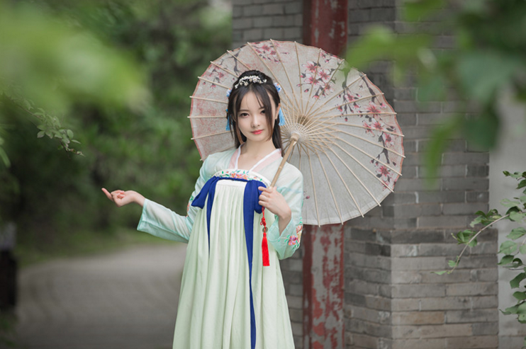 汉服女装出租唐朝襦裙魏晋风宫女侍女古装汉服女古装曲裾演出服装
