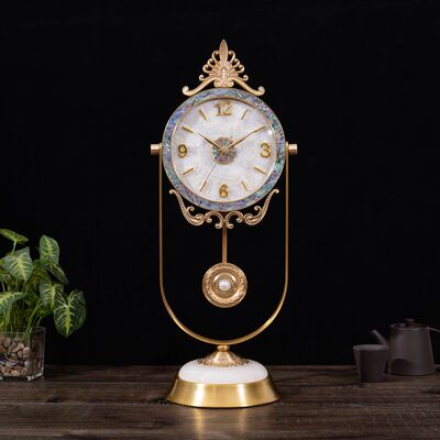 轻奢黄铜座钟现代简约贝