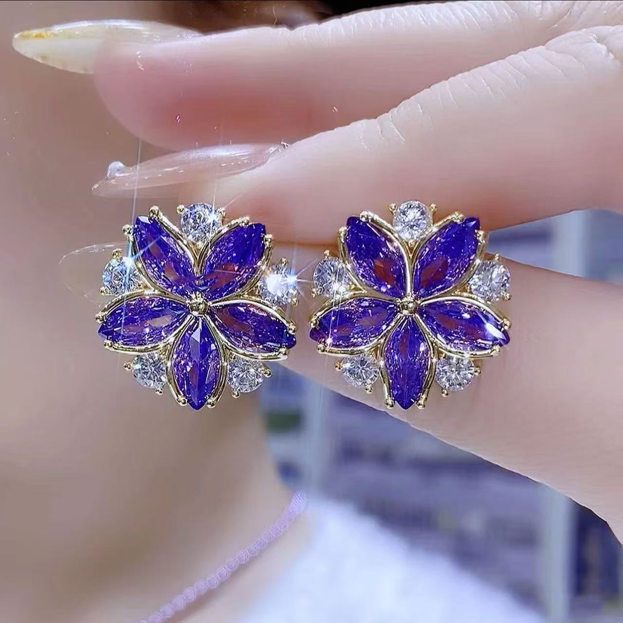 小众设计感紫色花瓣锆石耳钉流行气质百搭耳坠独特设计女神范耳饰