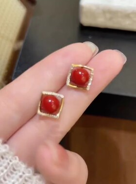 红色珠子方形镶钻耳环女耳饰