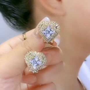 抖音同款爆款铜合金合成锆石时尚百搭璀璨夺目爱心耳钉高级耳饰