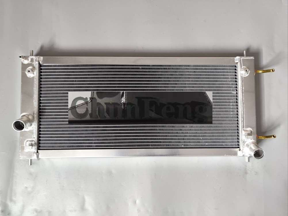 丰田赛利卡  ZZt231底盘 02款 celica gts  全铝加大水箱