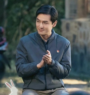 胡歌县委大院同款外套飞行夹克修身棒球服立领时尚休闲上衣潮男士