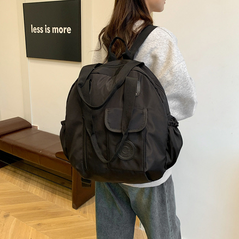 双肩包女士旅行背包大容量外出包图片