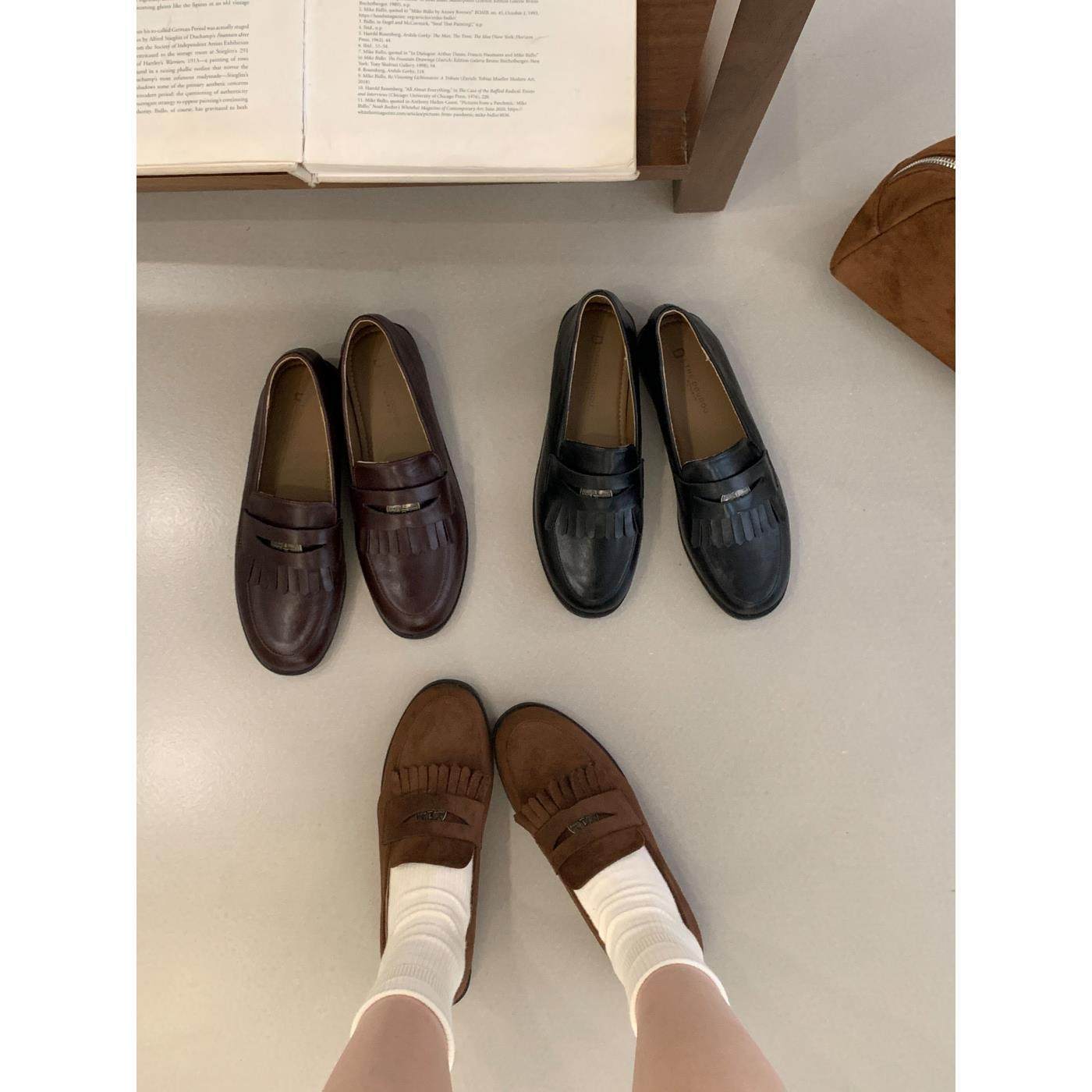 软平底棕色小皮鞋女鞋子2025年春秋新款圆头简约舒适百搭乐福单鞋