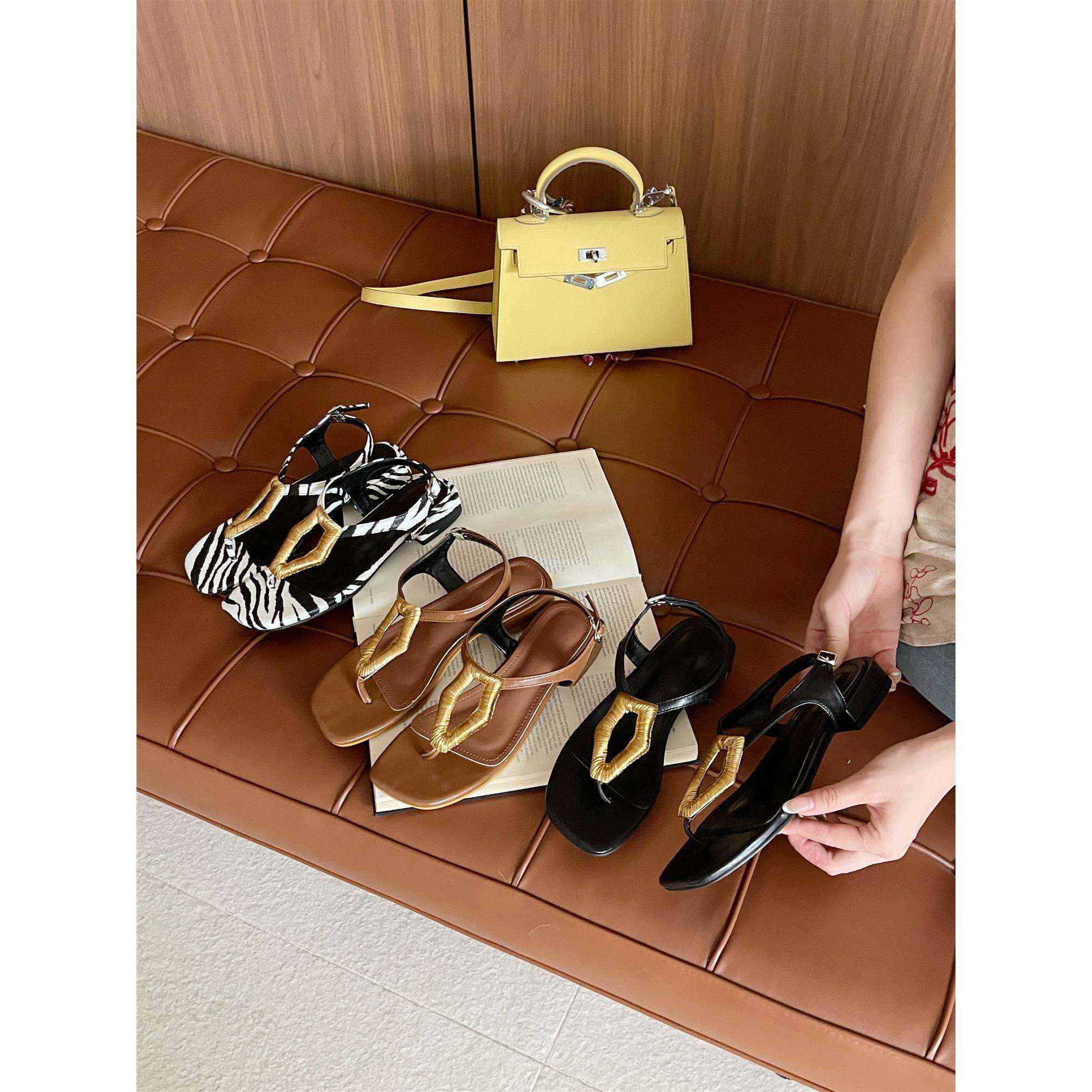 软底不累脚通勤气质银色凉鞋女夏季配裙沙滩罗马鞋小香风凉平底鞋,女鞋,罗马凉鞋,淘宝优惠券,粉丝福利购,淘宝优惠卷