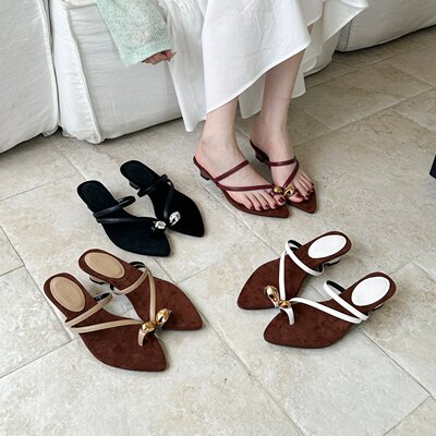 MiKe法式气质套趾坡跟尖头凉拖女2026年夏季新款绝美日常低跟拖鞋