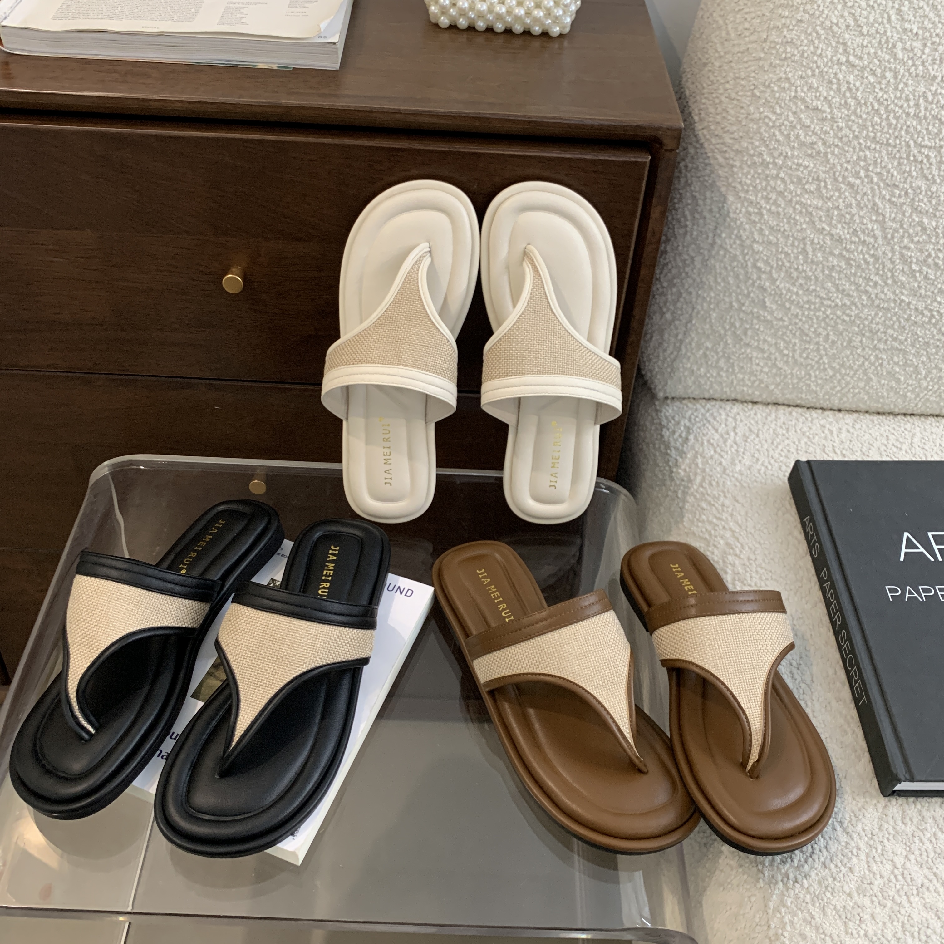 休闲个性罗马鞋平底夹趾凉拖鞋女夏外穿海边休闲沙滩鞋时尚凉鞋子