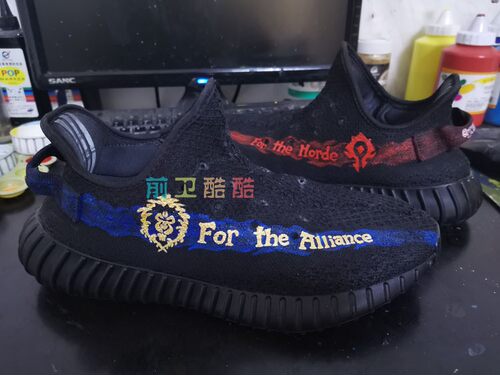 INS手绘定制YEEZY纯黑椰子球鞋350v2魔兽世界主题diy涂鸦彩绘改色