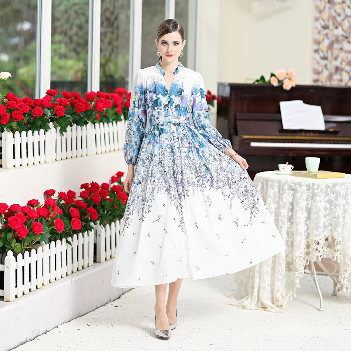 拍照好看很仙的法式田园风V领彩色大码连衣裙灯笼袖收腰大摆长裙