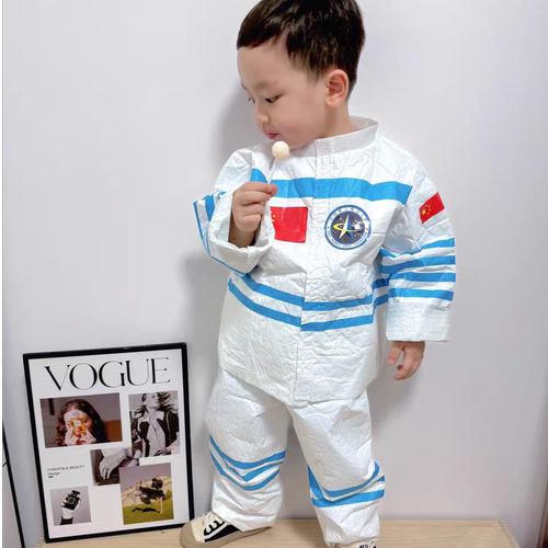 儿童时装秀幼儿园塑料气泡袋制作男童太空服宇航员环保表演出服装