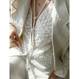 A'1st编辑店 法式浪漫重工刺绣蕾丝衫女v领打底绝美罩衫白色上衣