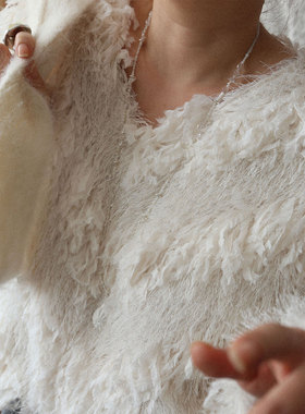 A'1st编辑店 羽毛皮草感流苏白色毛衣加厚冬季慵懒风宽松v领上衣