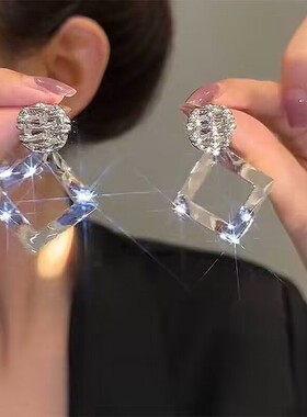 奢华高级感耳钉轻奢气质款耳饰