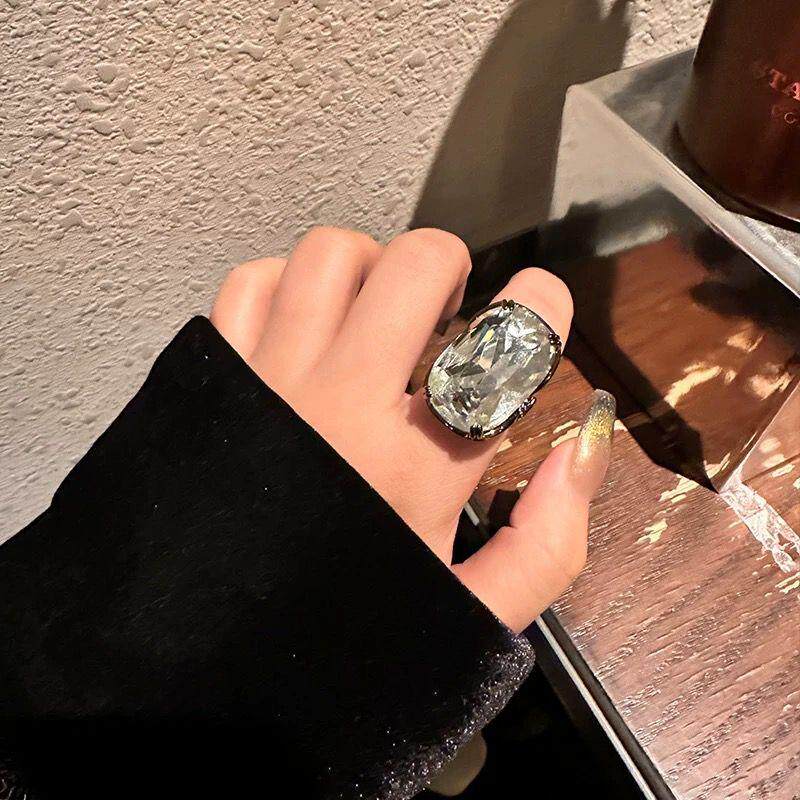 新款欧美时髦个性枪黑色大钻戒指气质夸张开口指环百搭设计感配饰