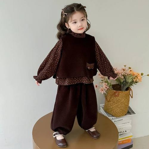 女童秋装套装洋气宝宝春秋季韩版马甲碎花衬衣休闲裤子时髦三件套