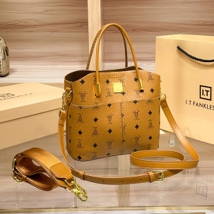 香港代购新款真皮手提包女士大容量单肩包头层牛皮斜挎包水桶包女